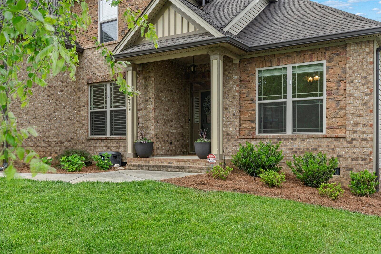 9937 Meadowstone Drive, Apison, Tennessee image 2