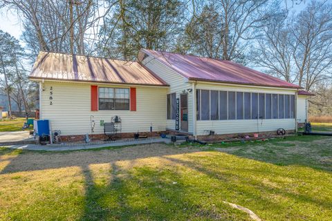 Photo of 2582 E Valley Road, Jasper, TN 37347 (MLS # 1528253)