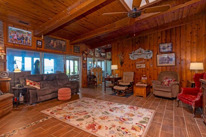 292 Hilltop Circle, Spring City, Tennessee image 14