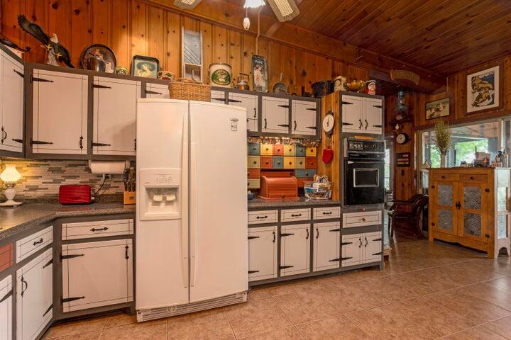 292 Hilltop Circle, Spring City, Tennessee image 12