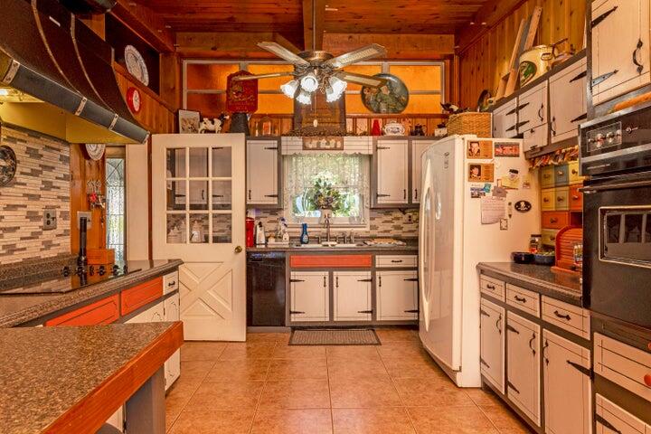 292 Hilltop Circle, Spring City, Tennessee image 10
