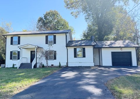 Homes For Sale - 120 Williams Avenue<br/> Flintstone, GA 30725