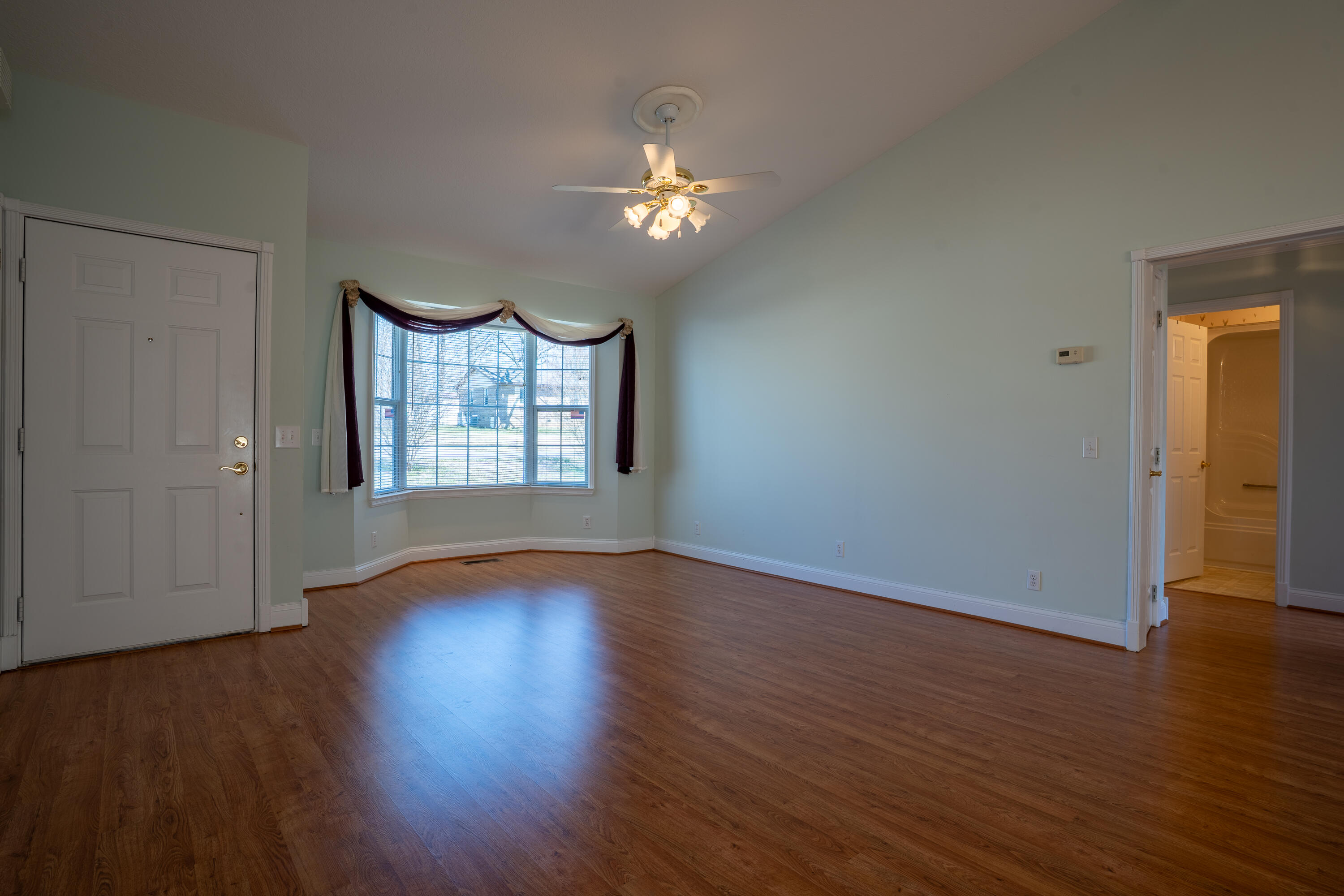 204 Melissa Drive, Trenton, Georgia image 3