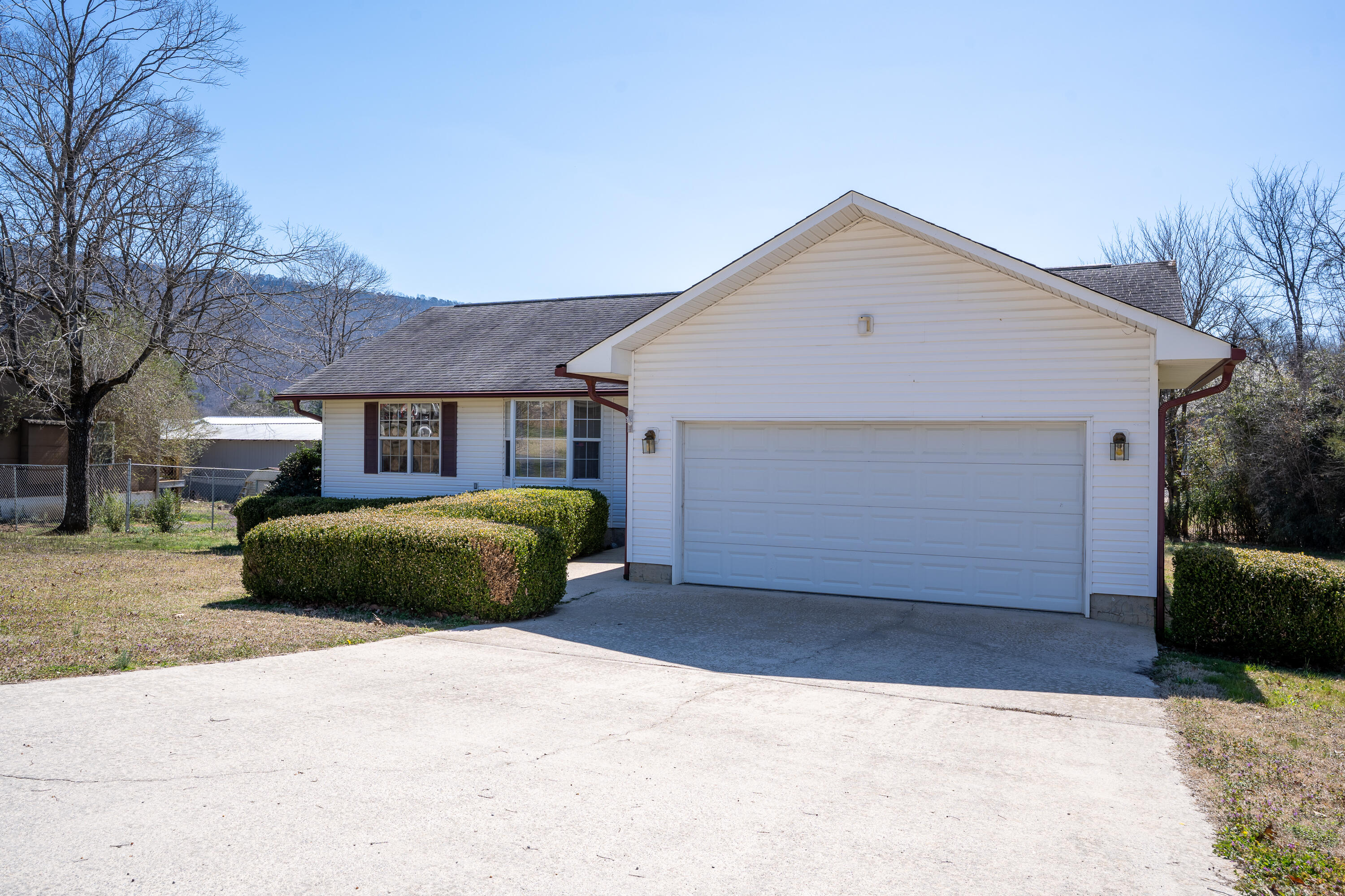 204 Melissa Drive, Trenton, Georgia image 2