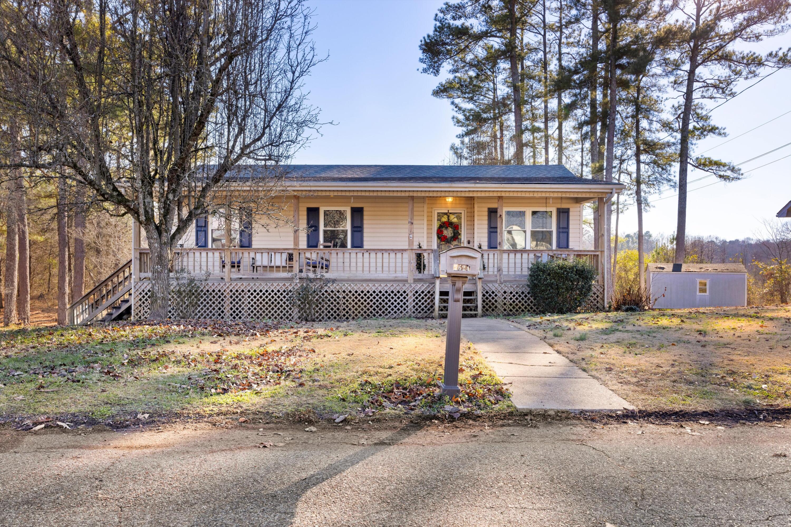 7624 Yellow Pines Drive, Harrison, Tennessee image 2