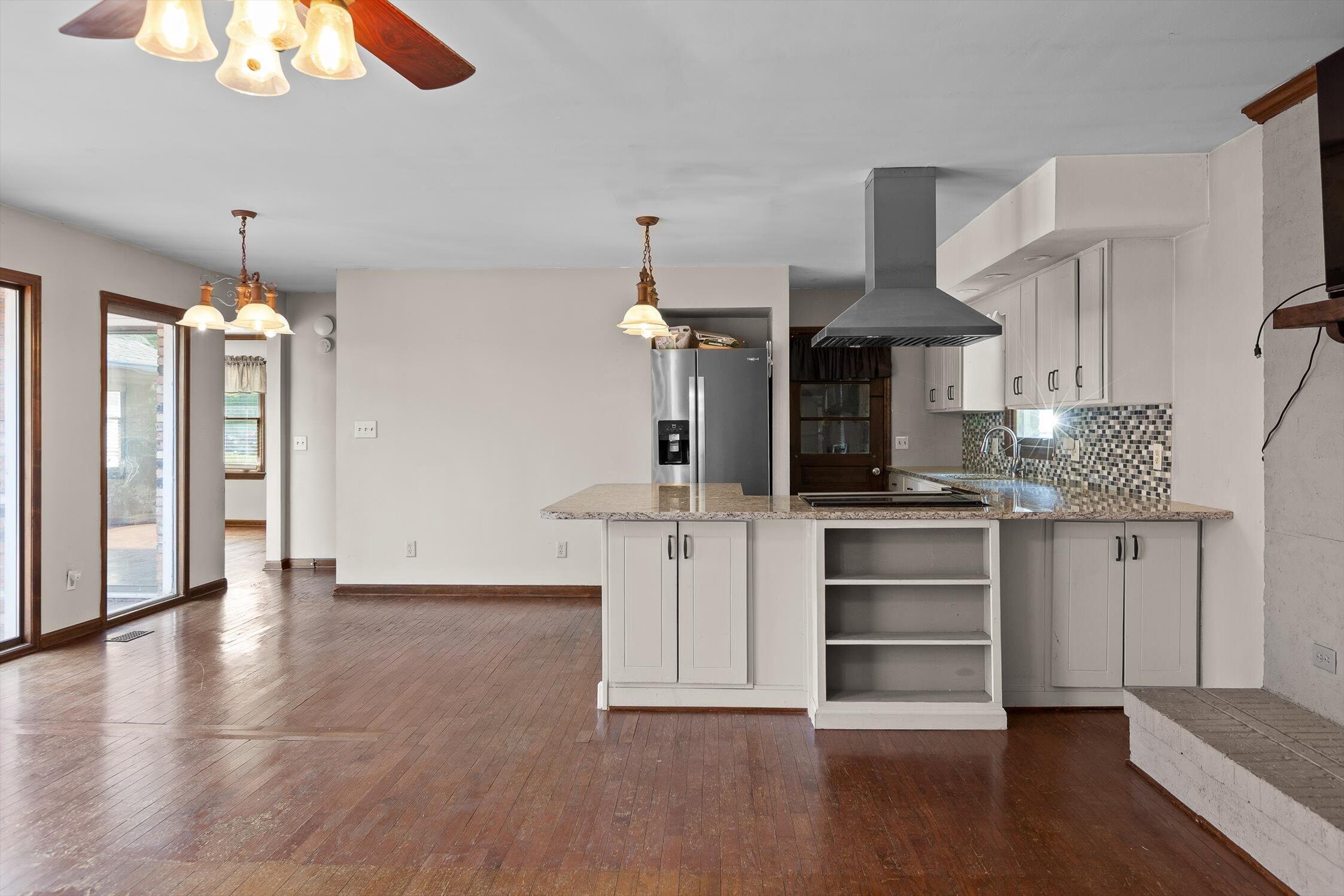 Chattanooga, Tennessee 37412, United States, 7 Bedrooms Bedrooms, ,4 BathroomsBathrooms,Residential,Active,204537