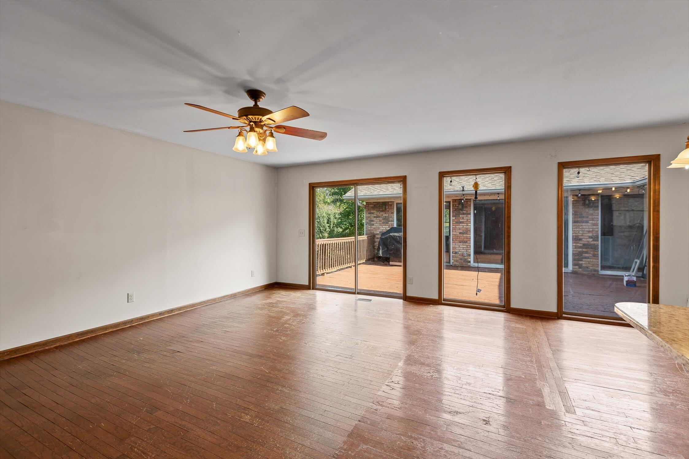 Chattanooga, Tennessee 37412, United States, 7 Bedrooms Bedrooms, ,4 BathroomsBathrooms,Residential,Active,204537