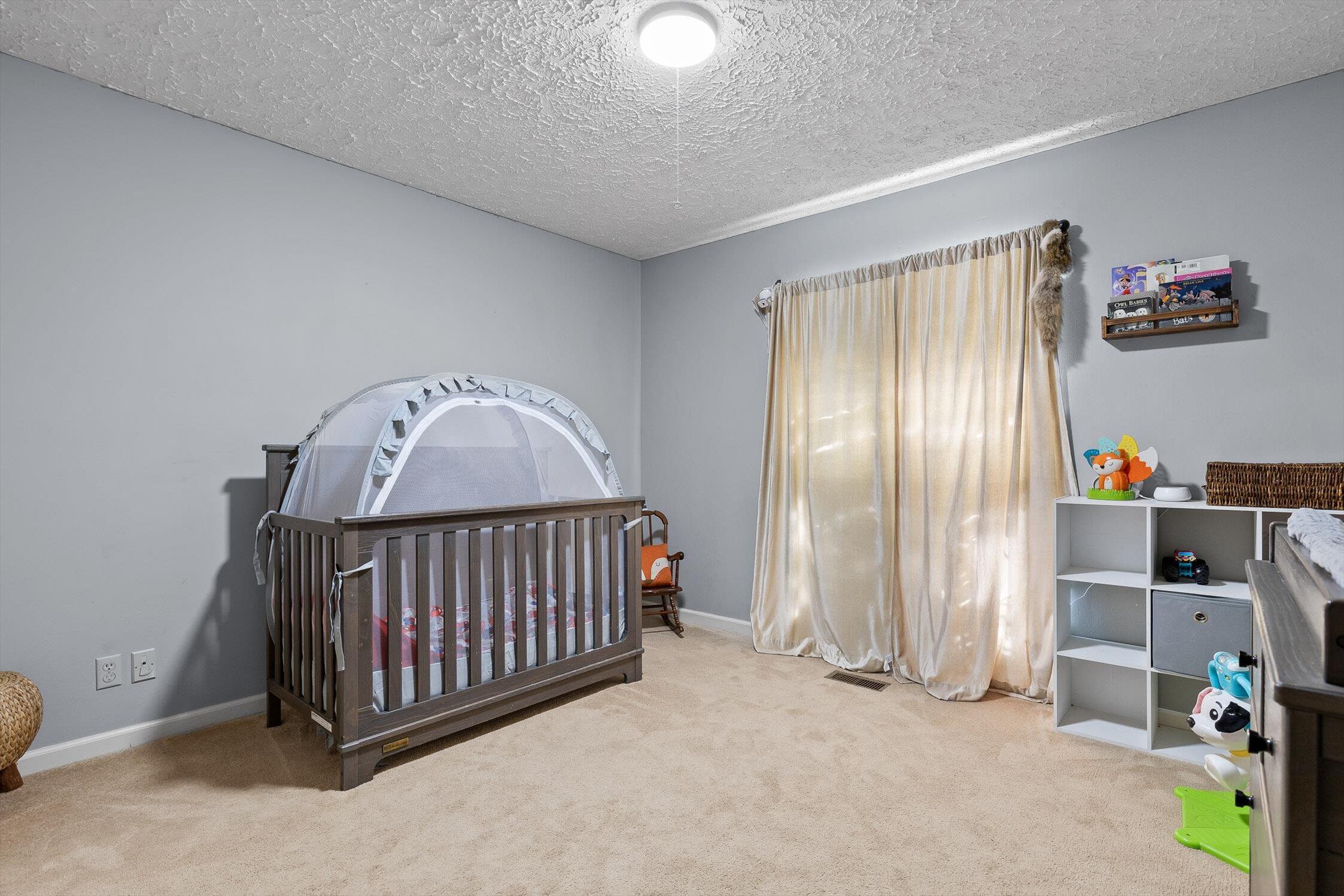 Chattanooga, Tennessee 37412, United States, 7 Bedrooms Bedrooms, ,4 BathroomsBathrooms,Residential,Active,204537