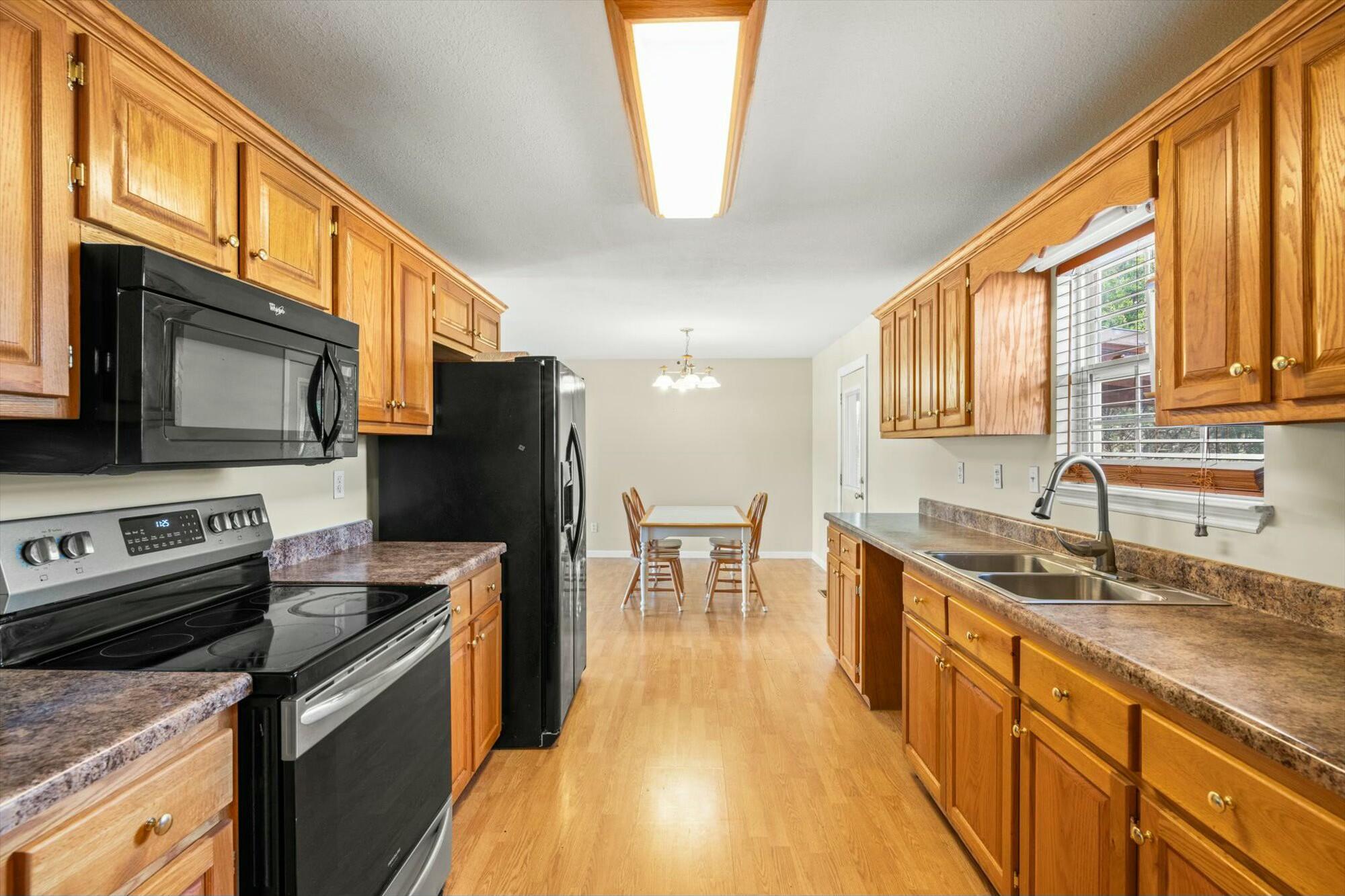 307 Circle R Drive, Benton, Tennessee image 6