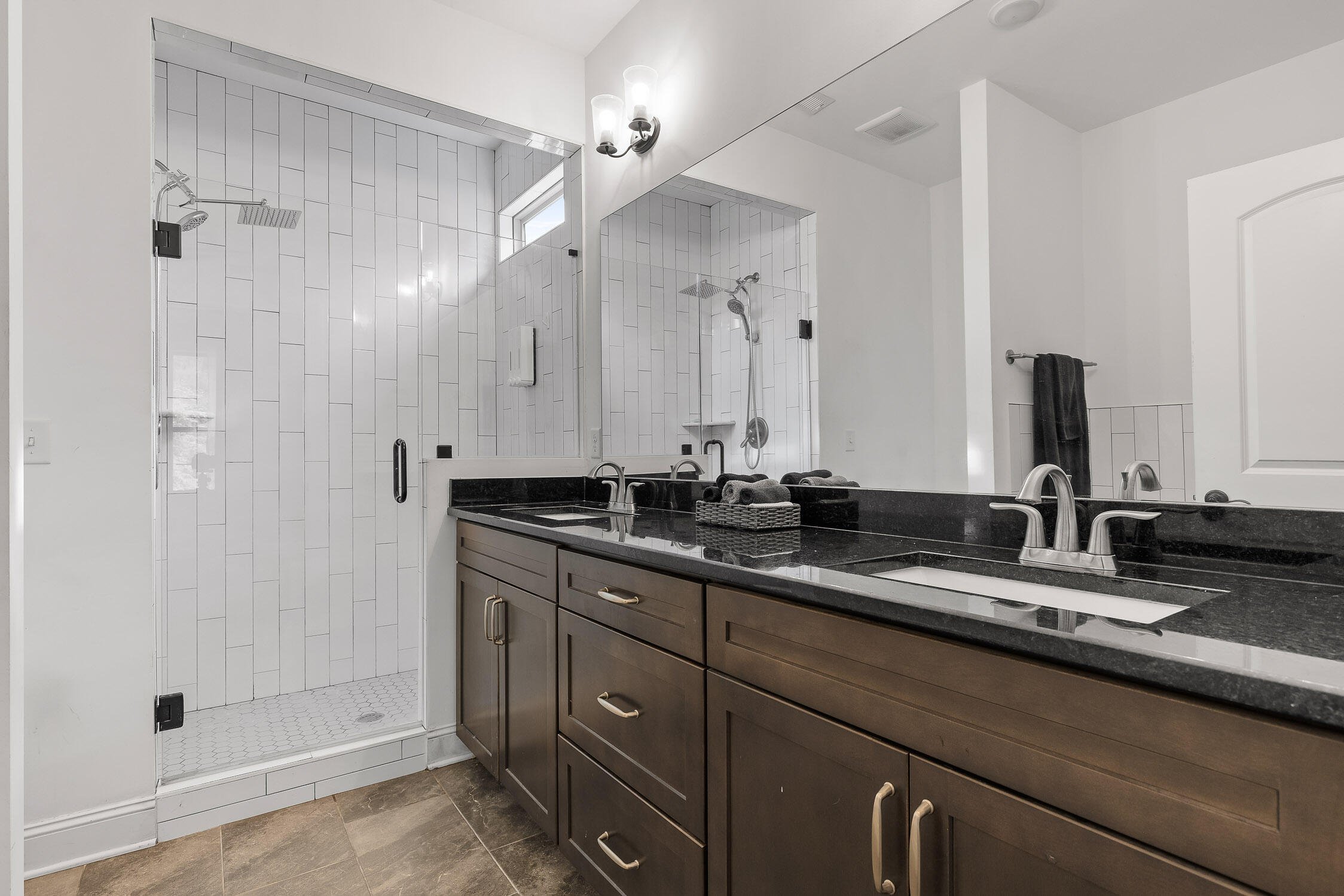 Soddy Daisy, Tennessee 37379, United States, 3 Bedrooms Bedrooms, ,2 BathroomsBathrooms,Residential,Active,48233