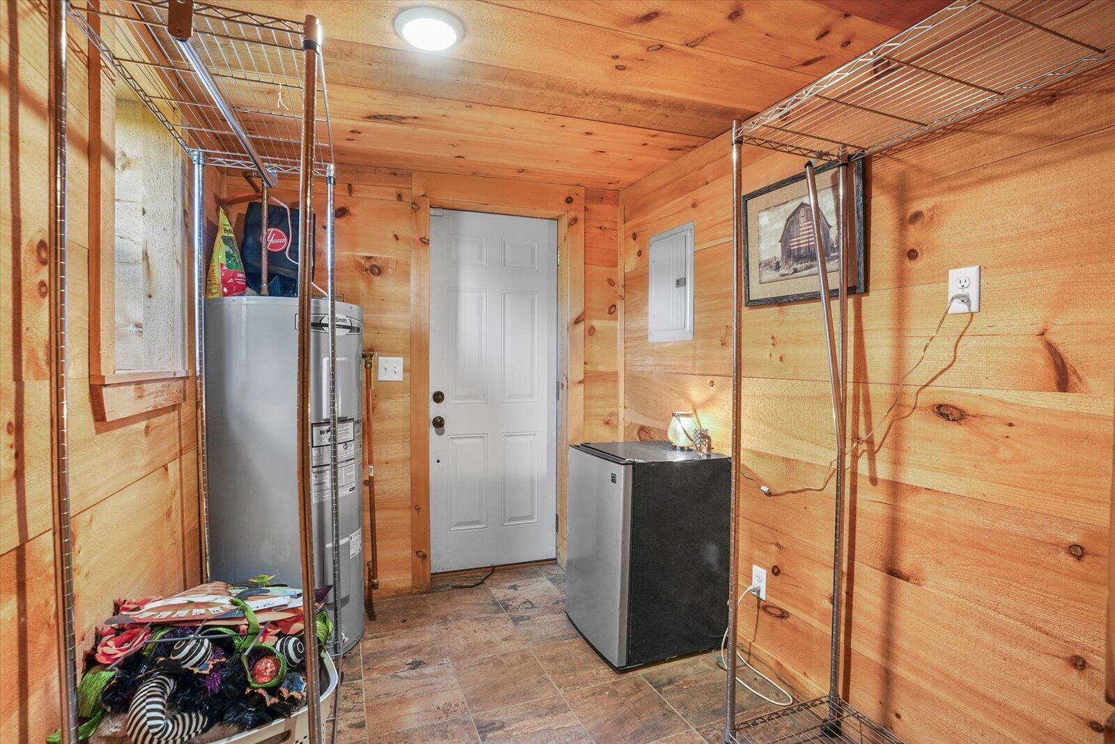 Chattanooga, Tennessee 37412, United States, 5 Bedrooms Bedrooms, ,4 BathroomsBathrooms,Residential,Contingent,50128