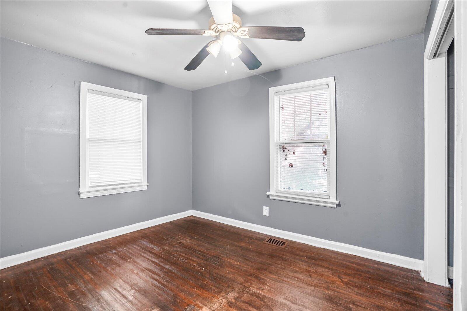 Chattanooga, Tennessee 37412, United States, 5 Bedrooms Bedrooms, ,4 BathroomsBathrooms,Residential,Contingent,50128