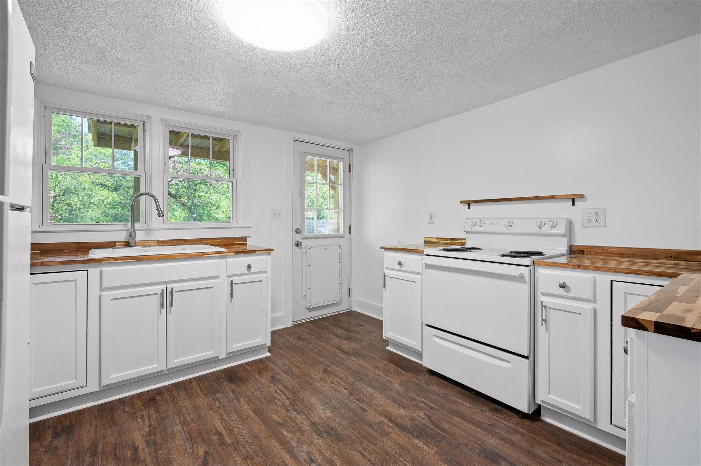 2107 Rogers Road, Rossville, Georgia image 3
