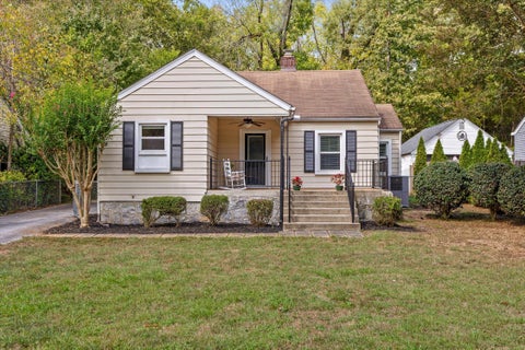 Photo of 3711 Lamar Avenue, Chattanooga, TN 37415 (MLS # 1544034)