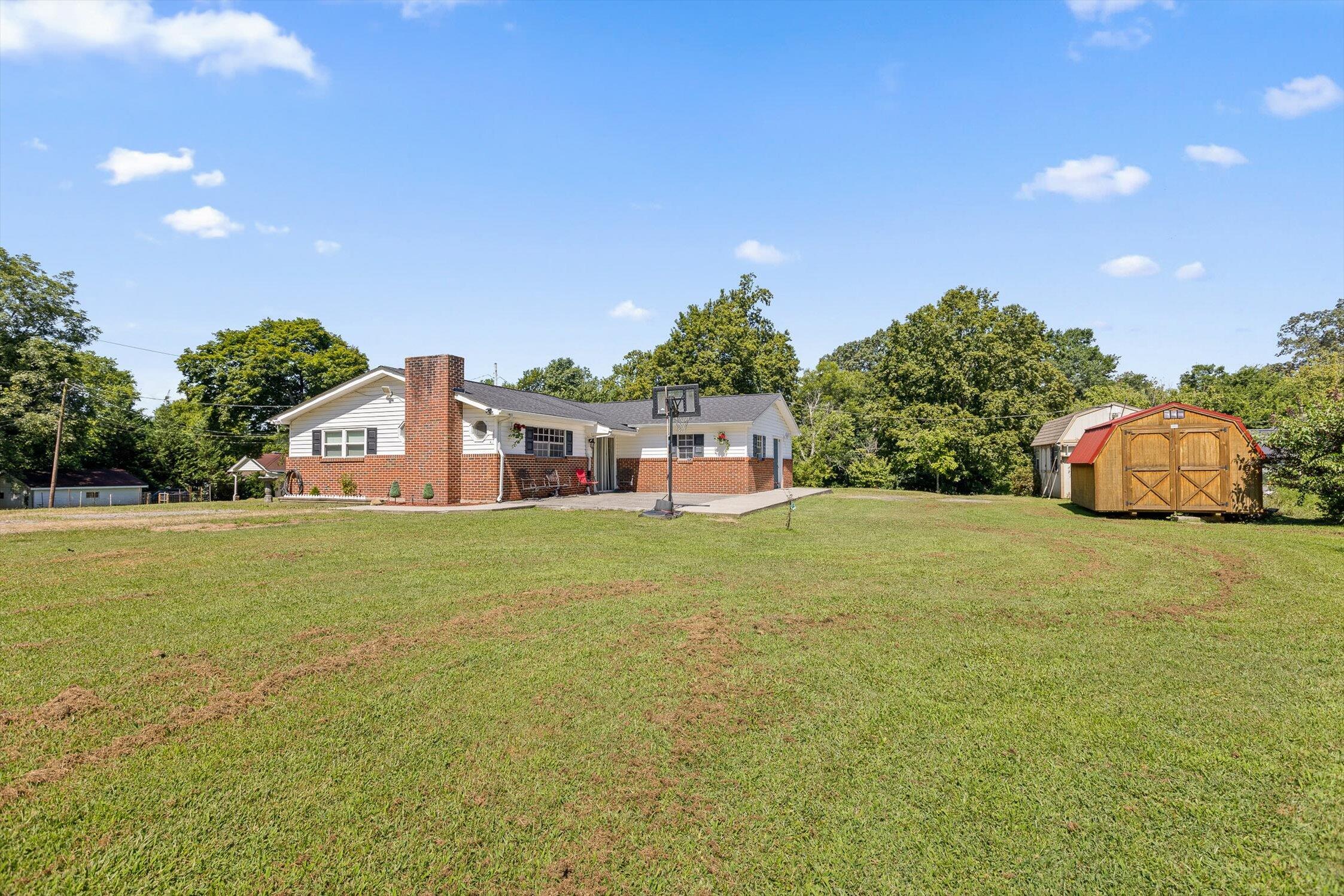 Charleston, Tennessee 37310, United States, 3 Bedrooms Bedrooms, ,1 BathroomBathrooms,Residential,Pending,171522