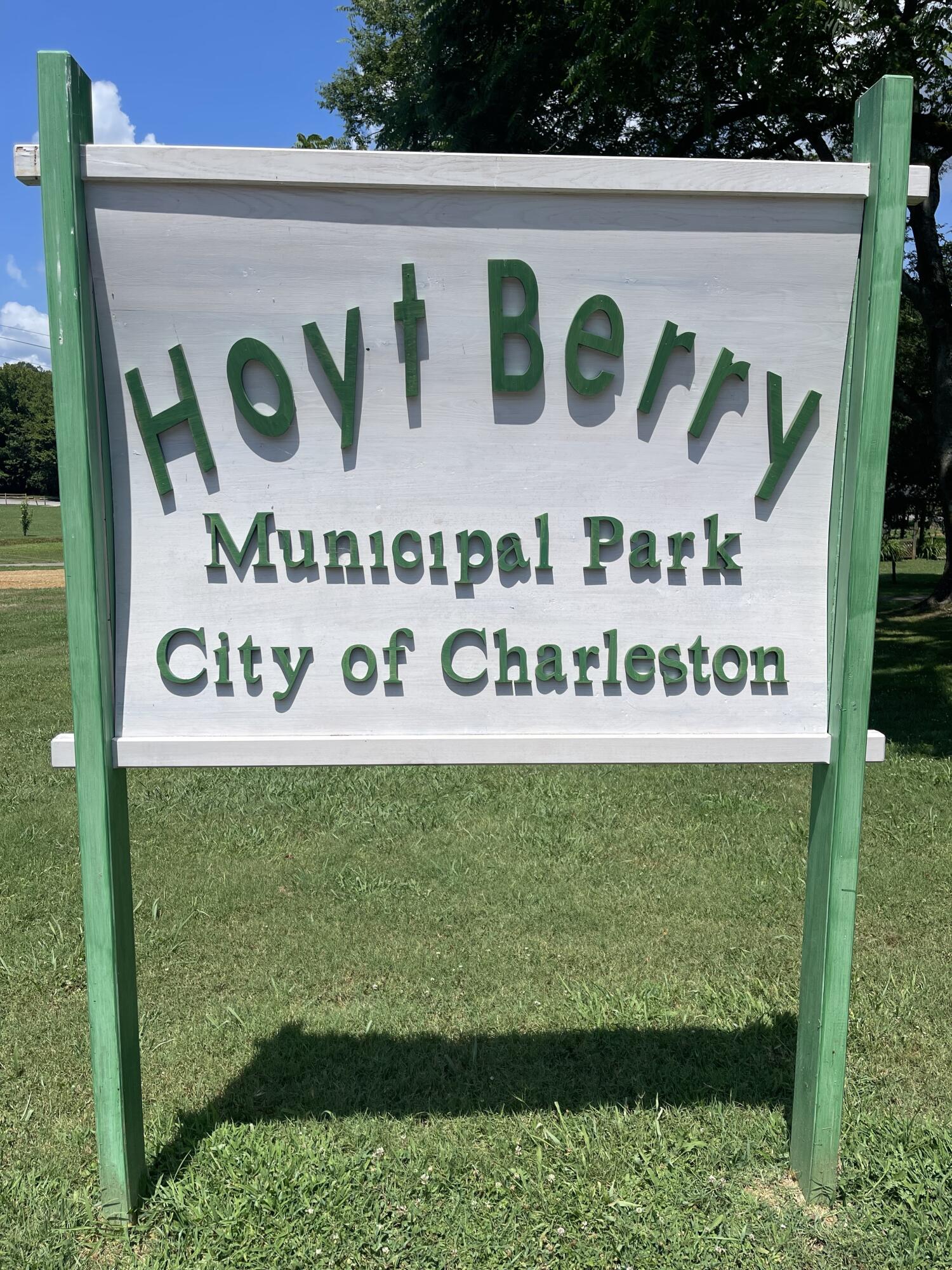 Charleston, Tennessee 37310, United States, 3 Bedrooms Bedrooms, ,1 BathroomBathrooms,Residential,Pending,171522