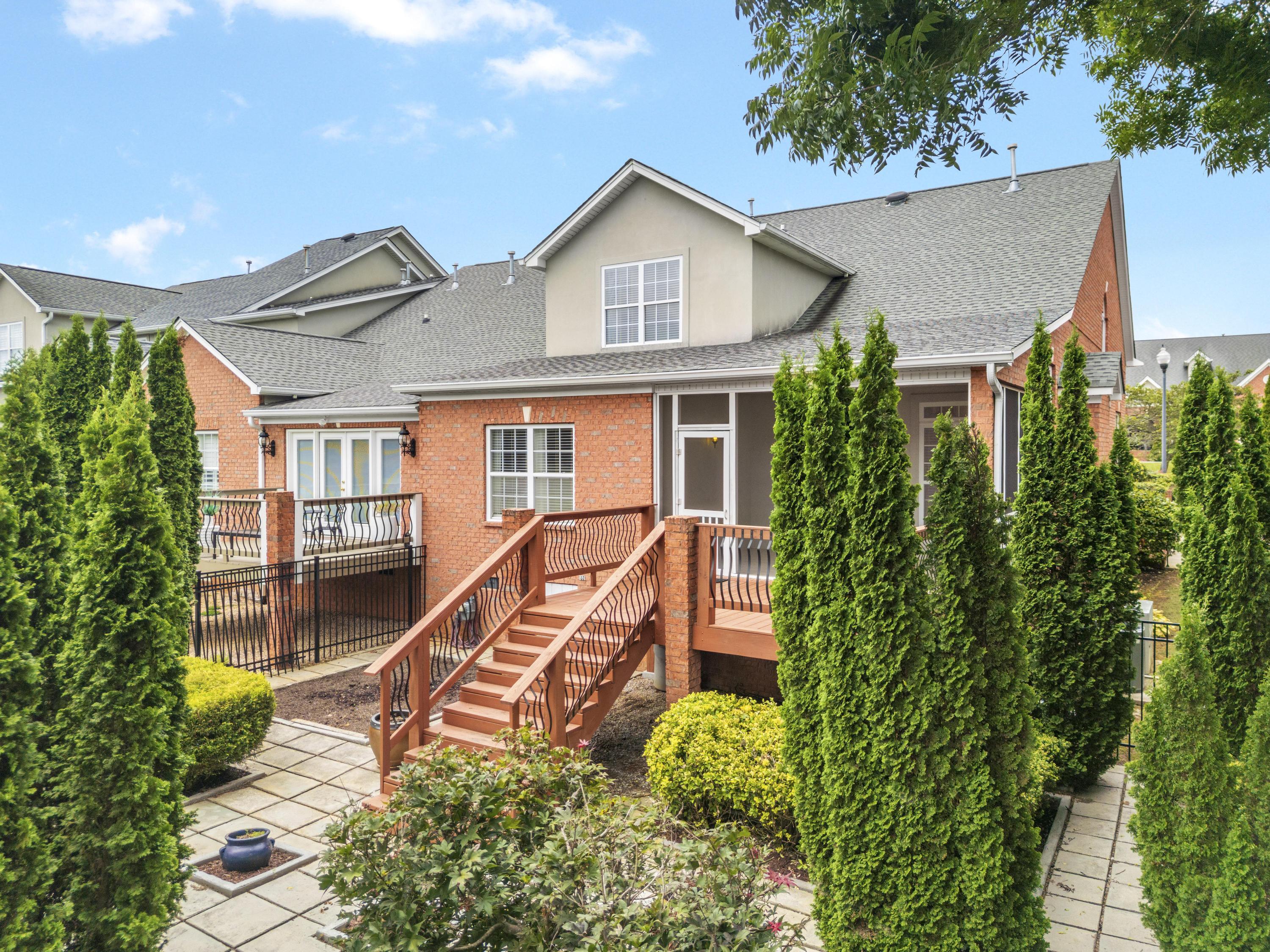 8233 Double Eagle Court