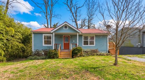 Photo of 814 Snow Street, Chattanooga, TN 37405 (MLS # 1529045)