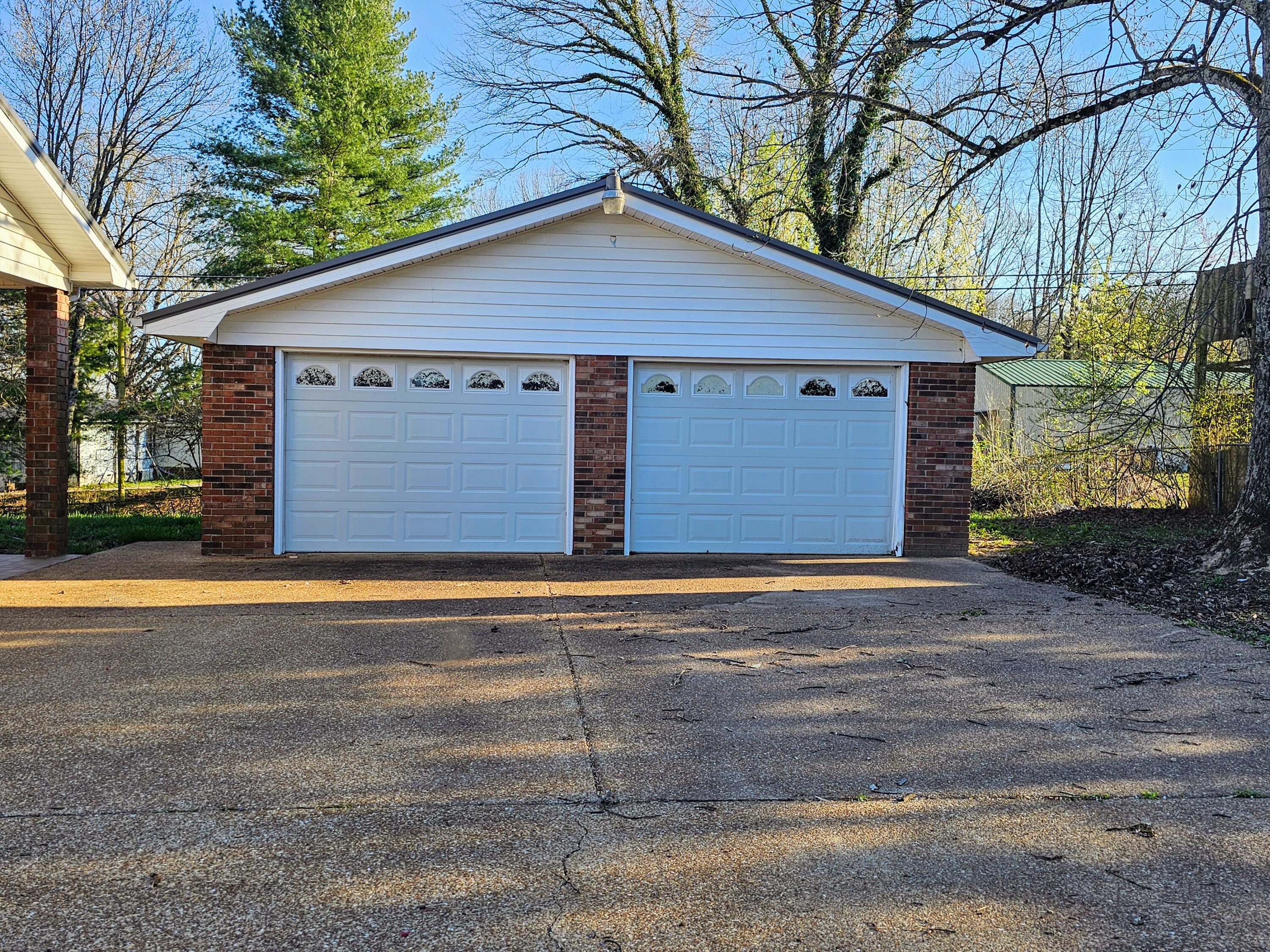 588 Sweeton Hill Road, Coalmont, Tennessee image 3