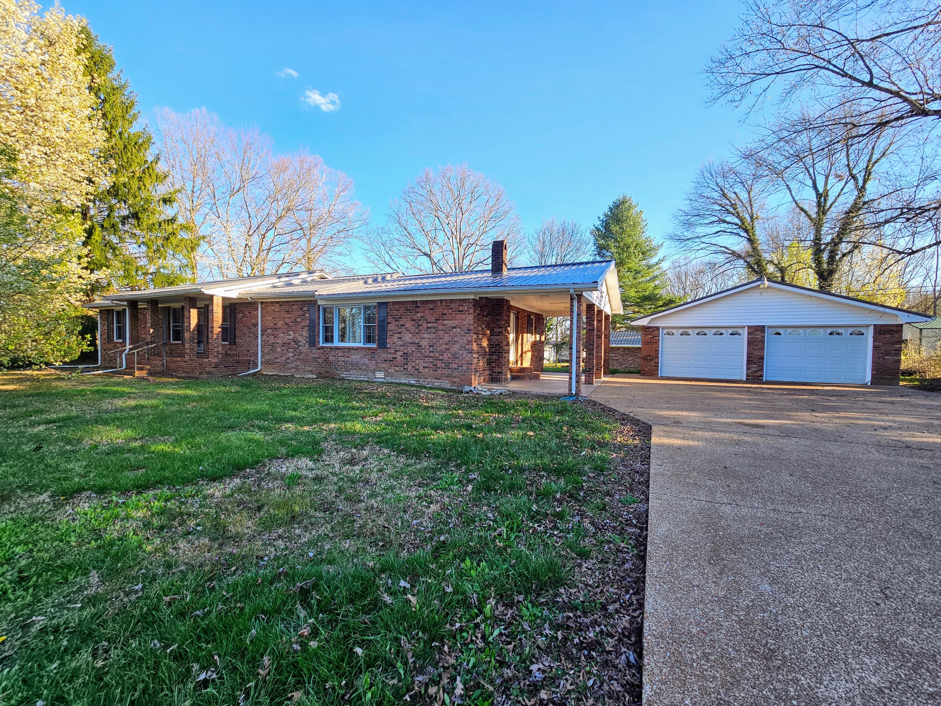 588 Sweeton Hill Road, Coalmont, Tennessee image 4