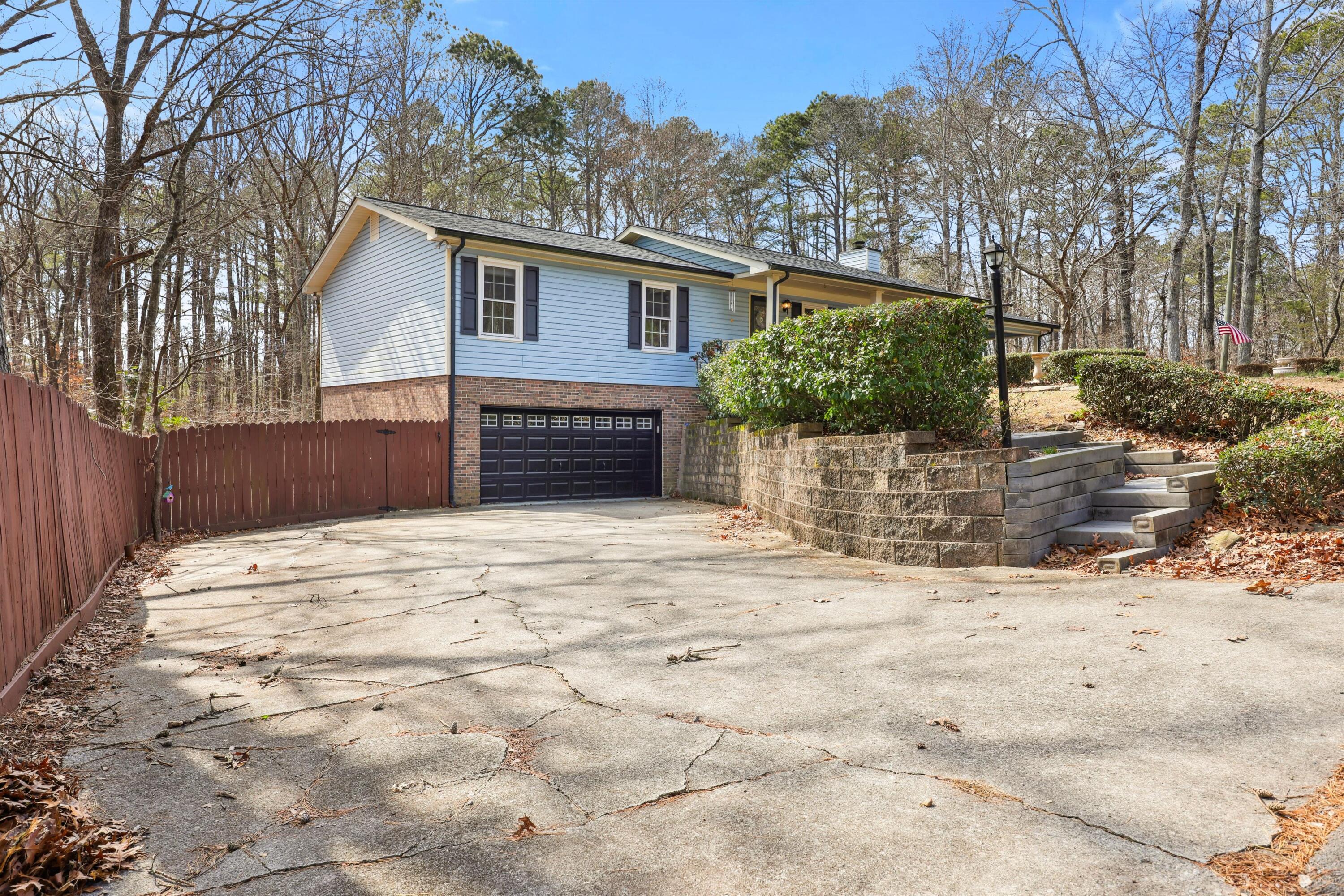 2021 Ashton Lane, Dalton, Georgia image 4