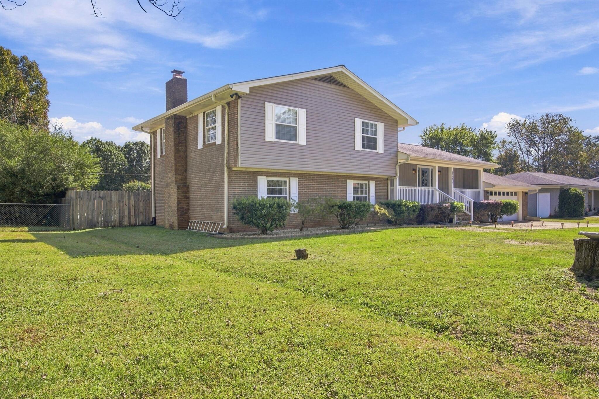 8252 Oxford Drive