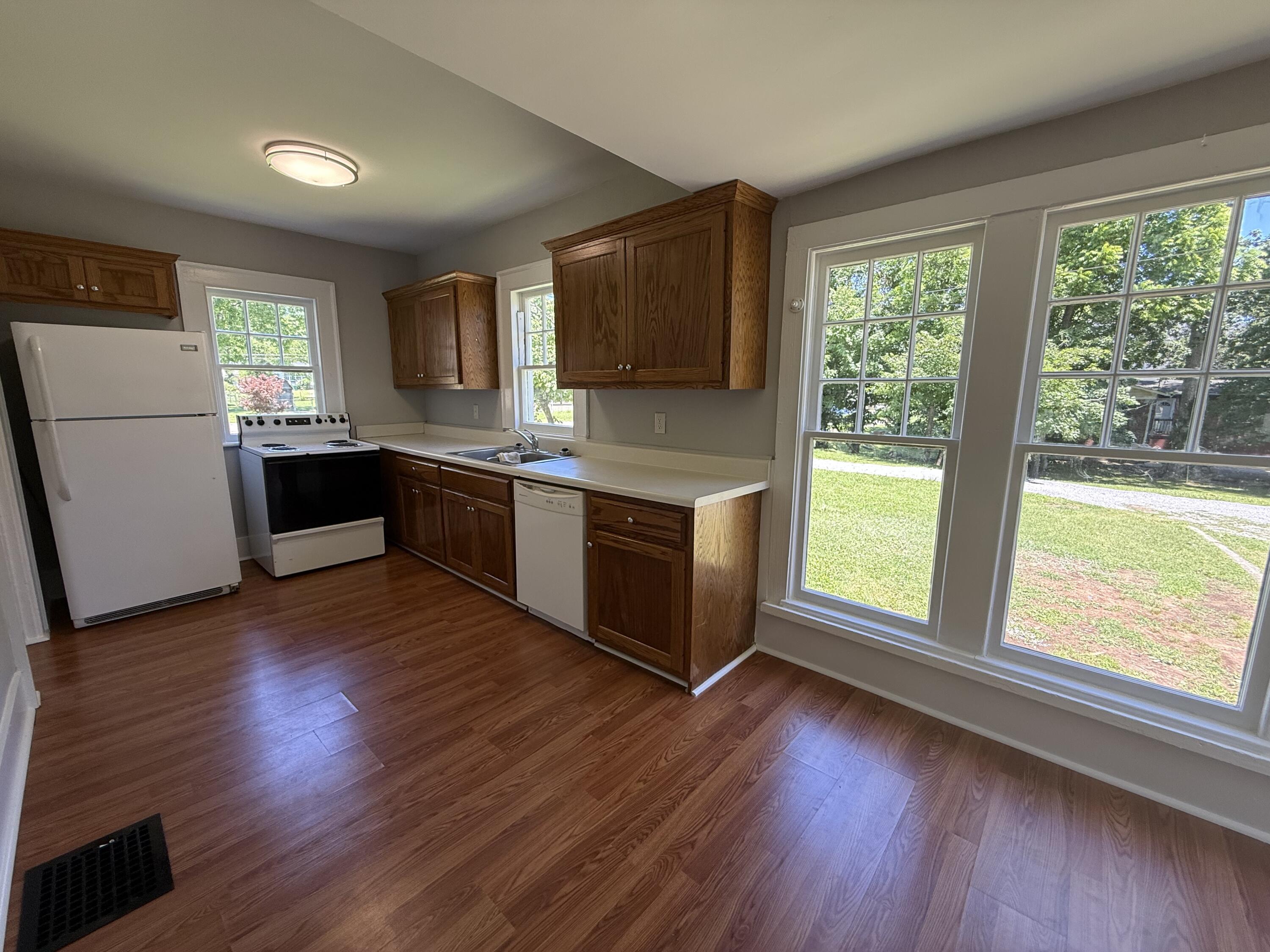 110 7th Street, South Pittsburg, Tennessee image 21