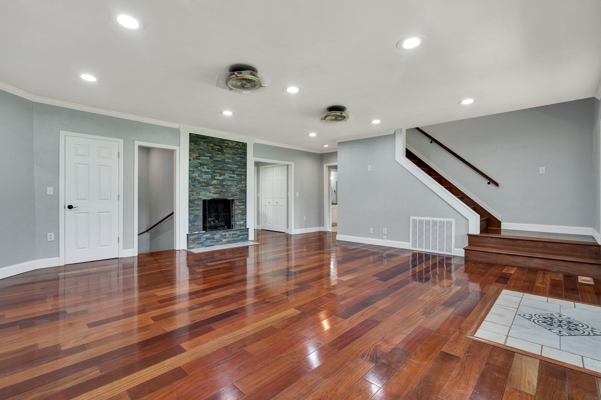 370 County Road 116