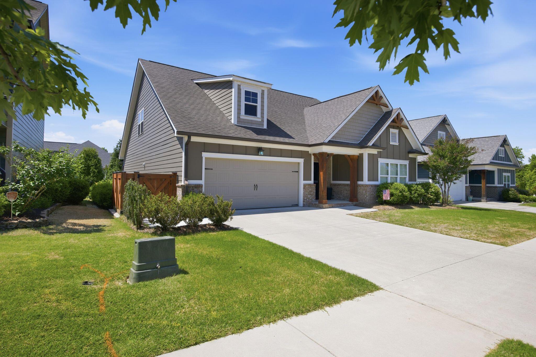 8422 Gray Fox Court