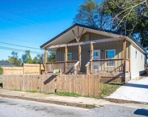 Photo of 1903 Sharp Street, Chattanooga, TN 37404 (MLS # 1526124)