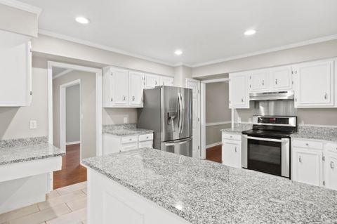 Photo of 1219 King Arthur Road, Chattanooga, TN 37421 (MLS # 1523038)