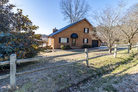 Homes For Sale - 7 Broadway Street<br/> Rossville, GA 30741