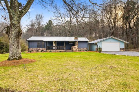 Homes For Sale - 1323 Peggy Lane<br/> Tunnel Hill, GA 30755