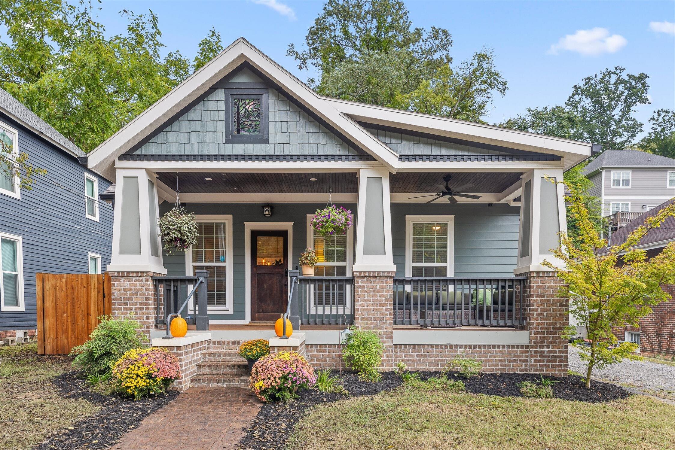 Chattanooga, Tennessee 37405, United States, 3 Bedrooms Bedrooms, ,2 BathroomsBathrooms,Residential,Active,216673