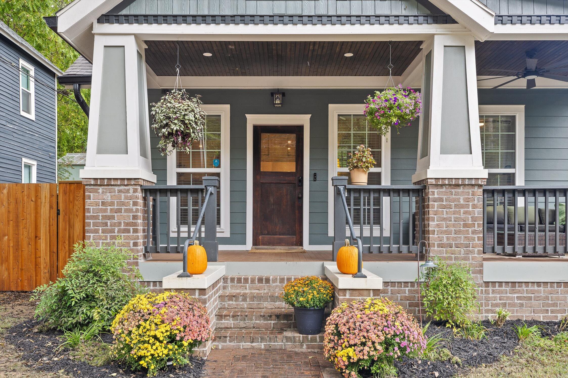 Chattanooga, Tennessee 37405, United States, 3 Bedrooms Bedrooms, ,2 BathroomsBathrooms,Residential,Active,216673