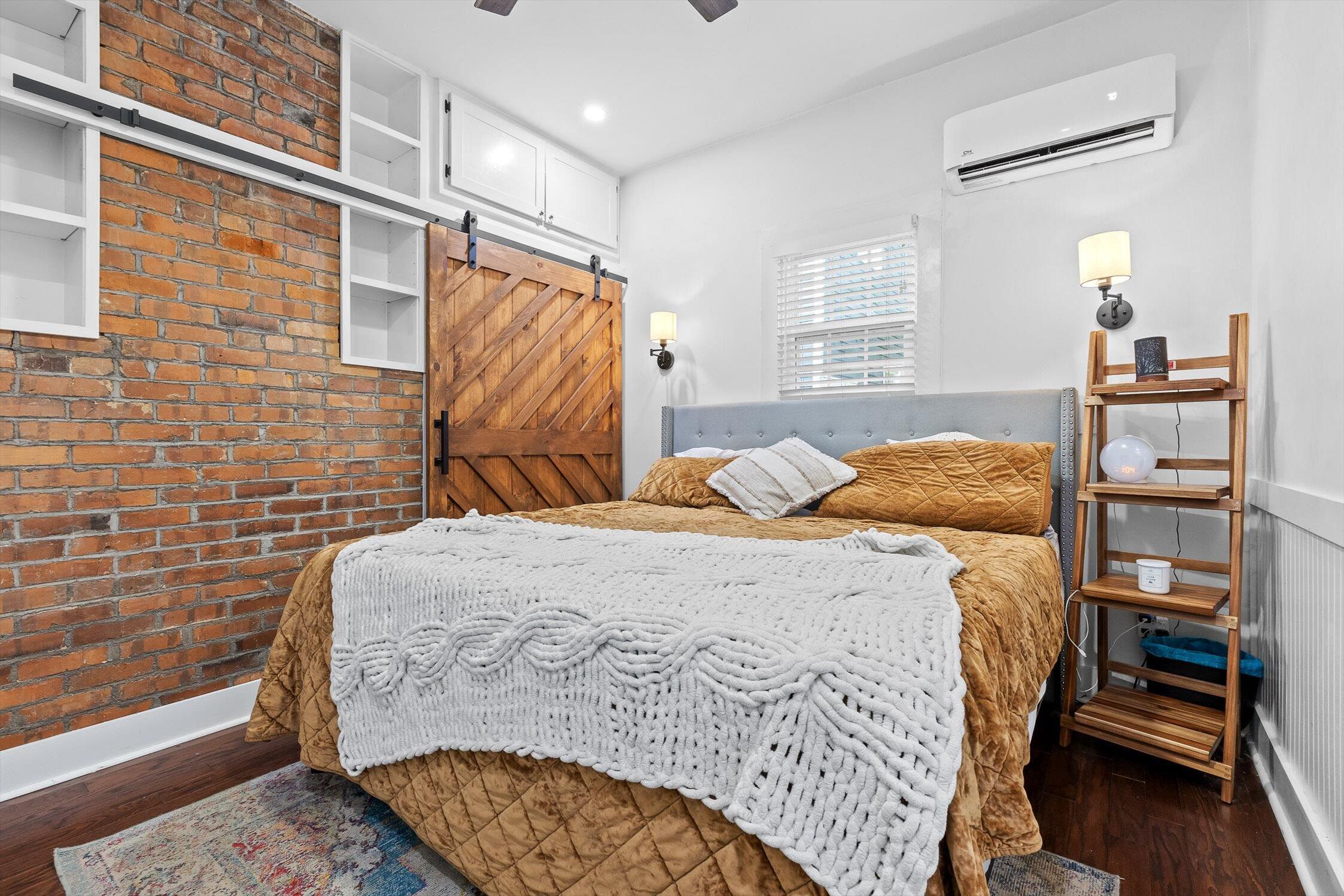 Chattanooga, Tennessee 37405, United States, 3 Bedrooms Bedrooms, ,2 BathroomsBathrooms,Residential,Active,216673