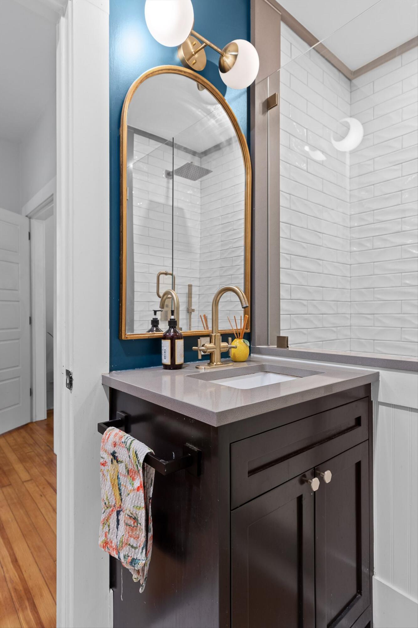 Chattanooga, Tennessee 37405, United States, 3 Bedrooms Bedrooms, ,2 BathroomsBathrooms,Residential,Active,216673