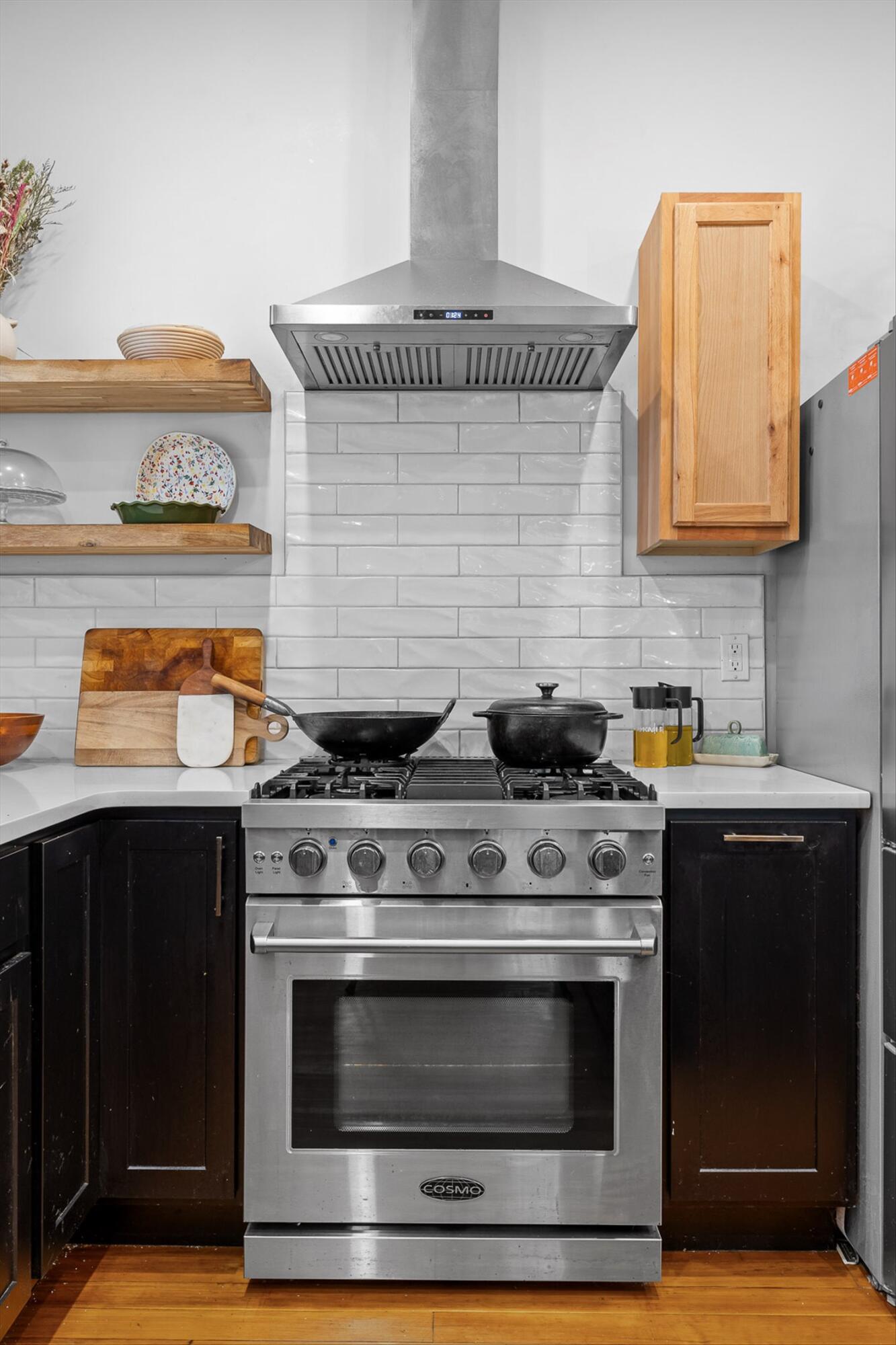 Chattanooga, Tennessee 37405, United States, 3 Bedrooms Bedrooms, ,2 BathroomsBathrooms,Residential,Active,216673