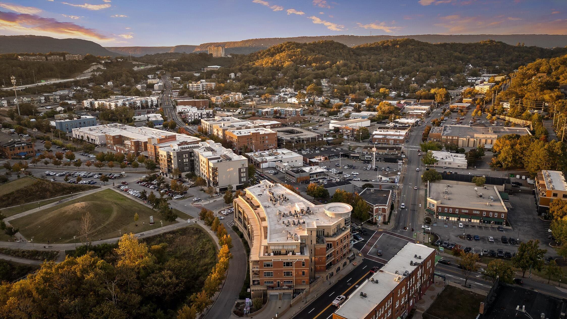 Chattanooga, Tennessee 37405, United States, 2 Bedrooms Bedrooms, ,2 BathroomsBathrooms,Residential,Active,25338