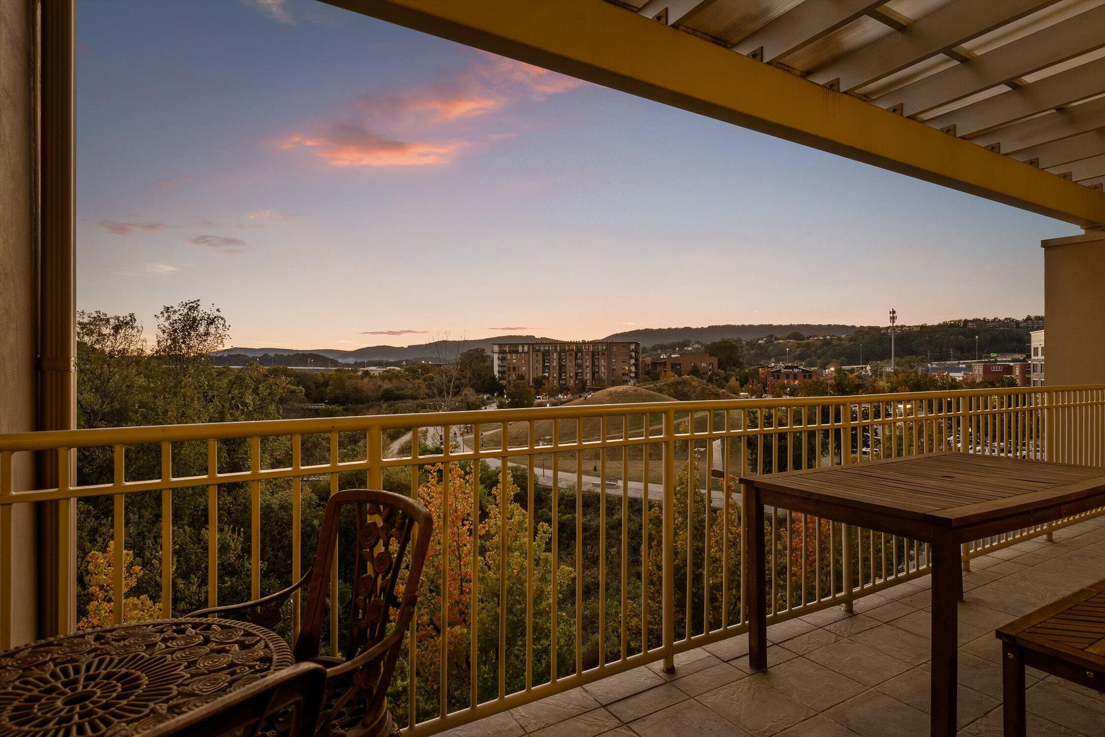 Chattanooga, Tennessee 37405, United States, 2 Bedrooms Bedrooms, ,2 BathroomsBathrooms,Residential,Active,25338