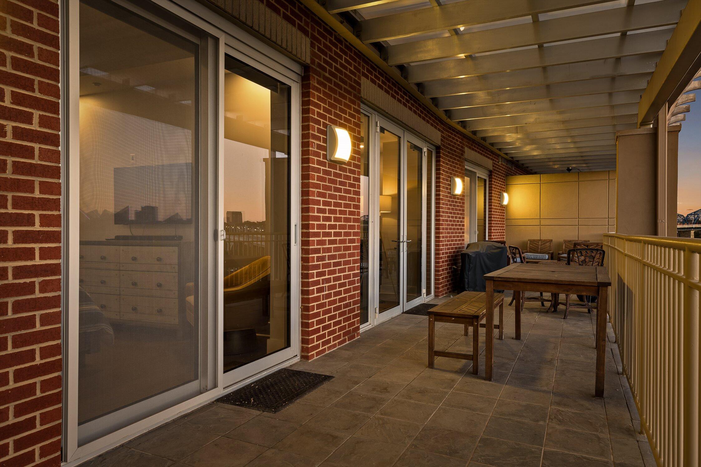 Chattanooga, Tennessee 37405, United States, 2 Bedrooms Bedrooms, ,2 BathroomsBathrooms,Residential,Active,25338