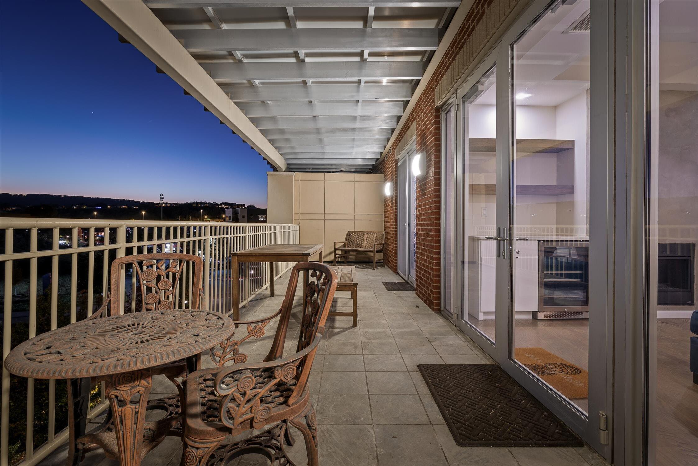 Chattanooga, Tennessee 37405, United States, 2 Bedrooms Bedrooms, ,2 BathroomsBathrooms,Residential,Active,25338