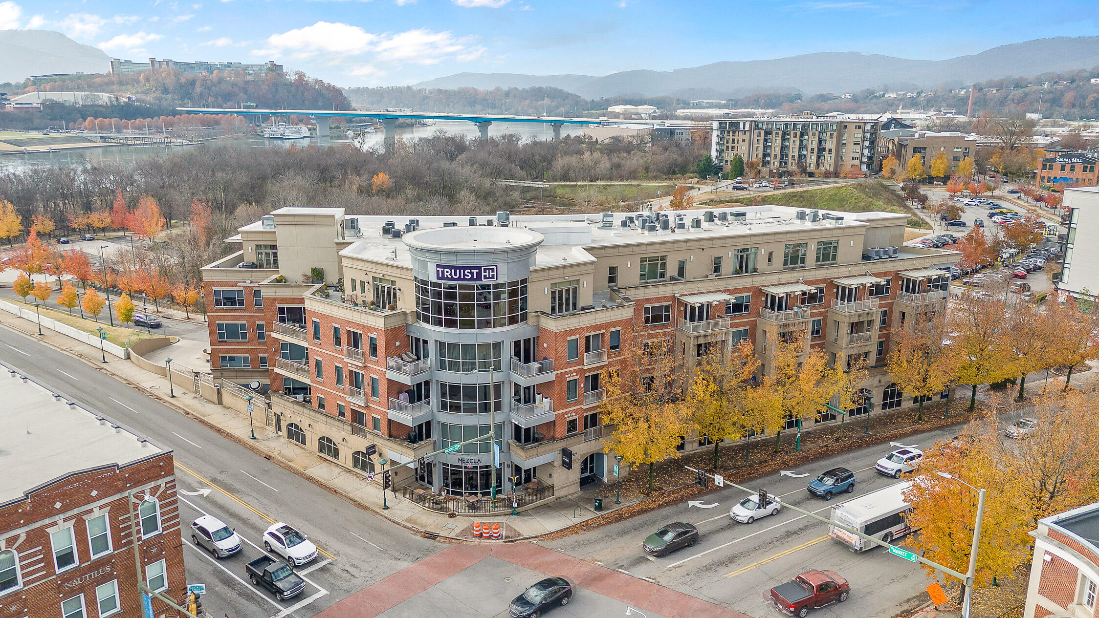 4 Cherokee Boulevard #409, Chattanooga, Tennessee image 1