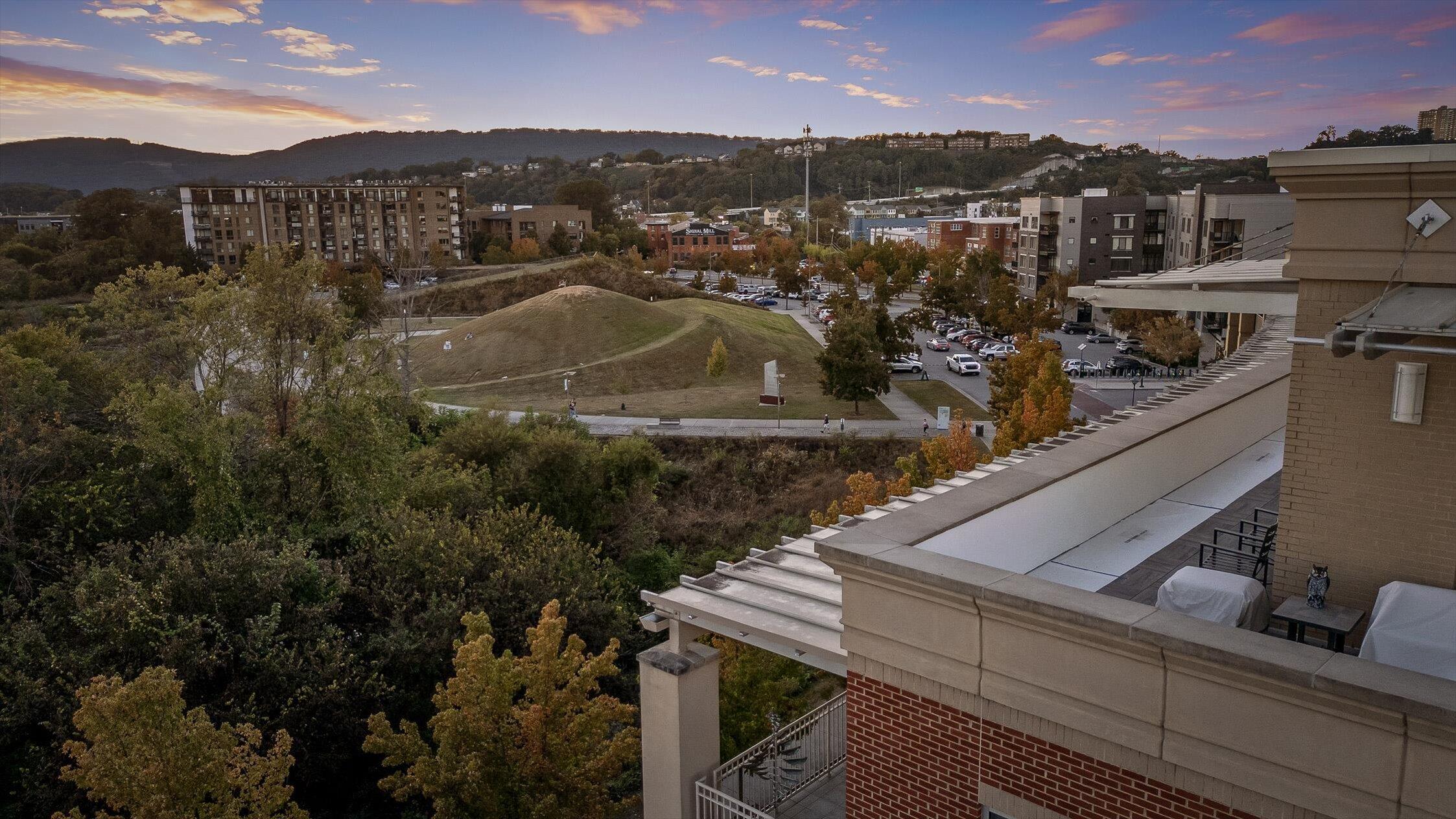 Chattanooga, Tennessee 37405, United States, 2 Bedrooms Bedrooms, ,2 BathroomsBathrooms,Residential,Active,25338