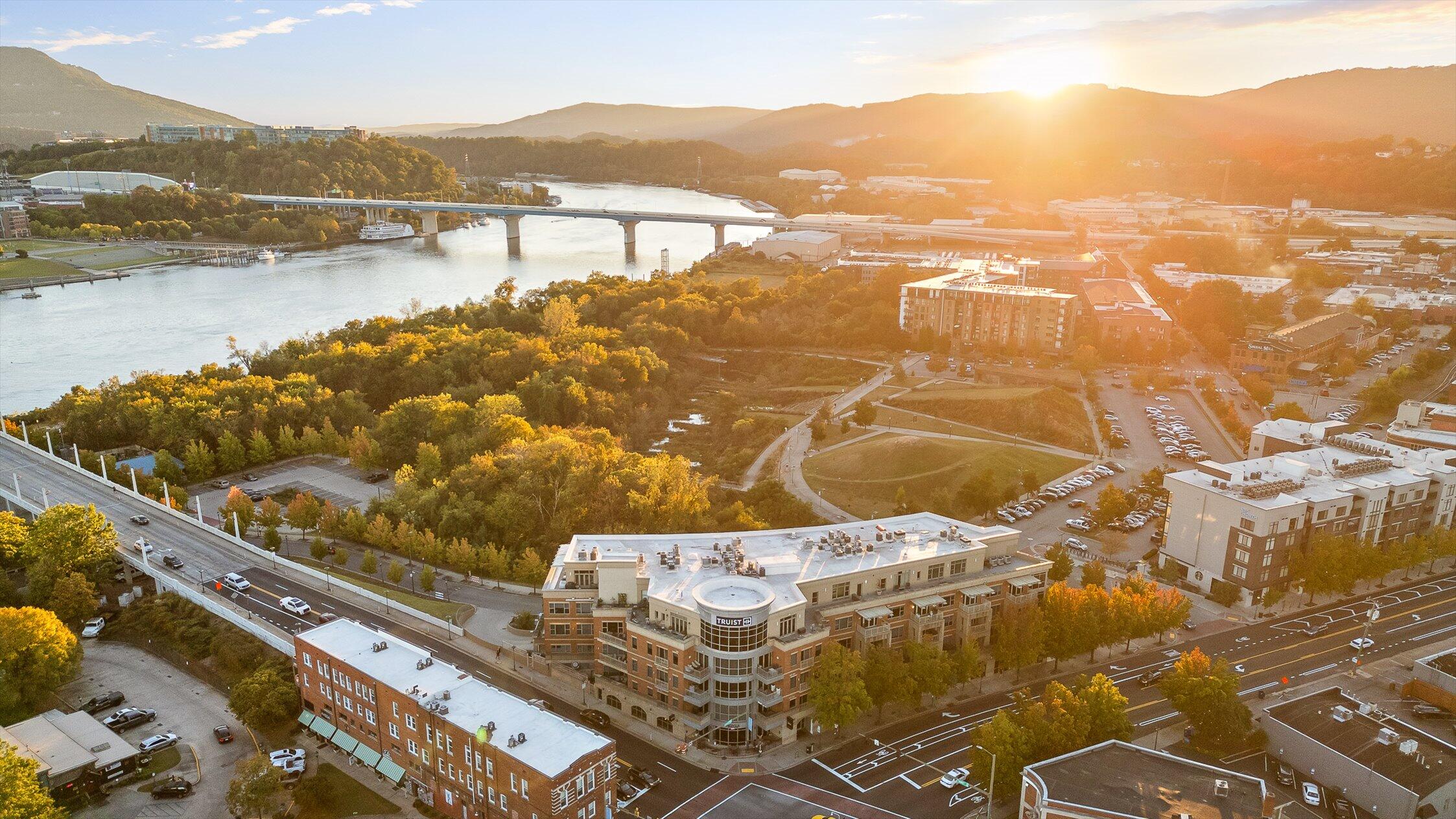 Chattanooga, Tennessee 37405, United States, 2 Bedrooms Bedrooms, ,2 BathroomsBathrooms,Residential,Active,25338