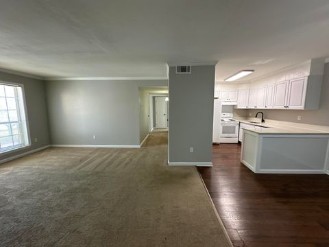 Photo of 900 Mountain Creek Road, Chattanooga, TN 37405 (MLS # 1533678)