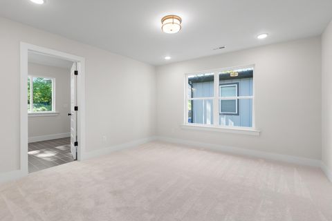 Tiny photo for 638 Ladd Avenue, Chattanooga, TN 37405 (MLS # 1530298)