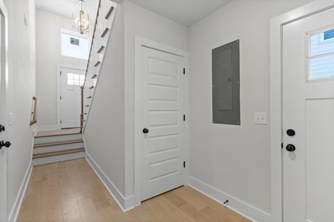 Tiny photo for 638 Ladd Avenue, Chattanooga, TN 37405 (MLS # 1530298)