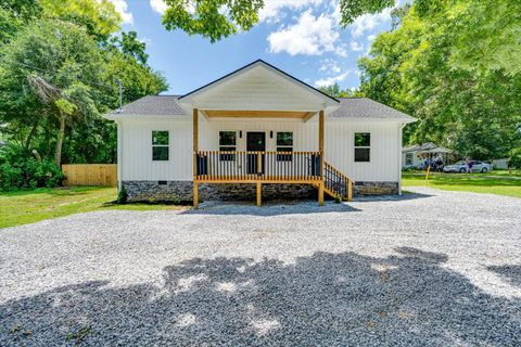 Photo of 701 Spencer Street, LaFayette, GA 30728 (MLS # 1539247)