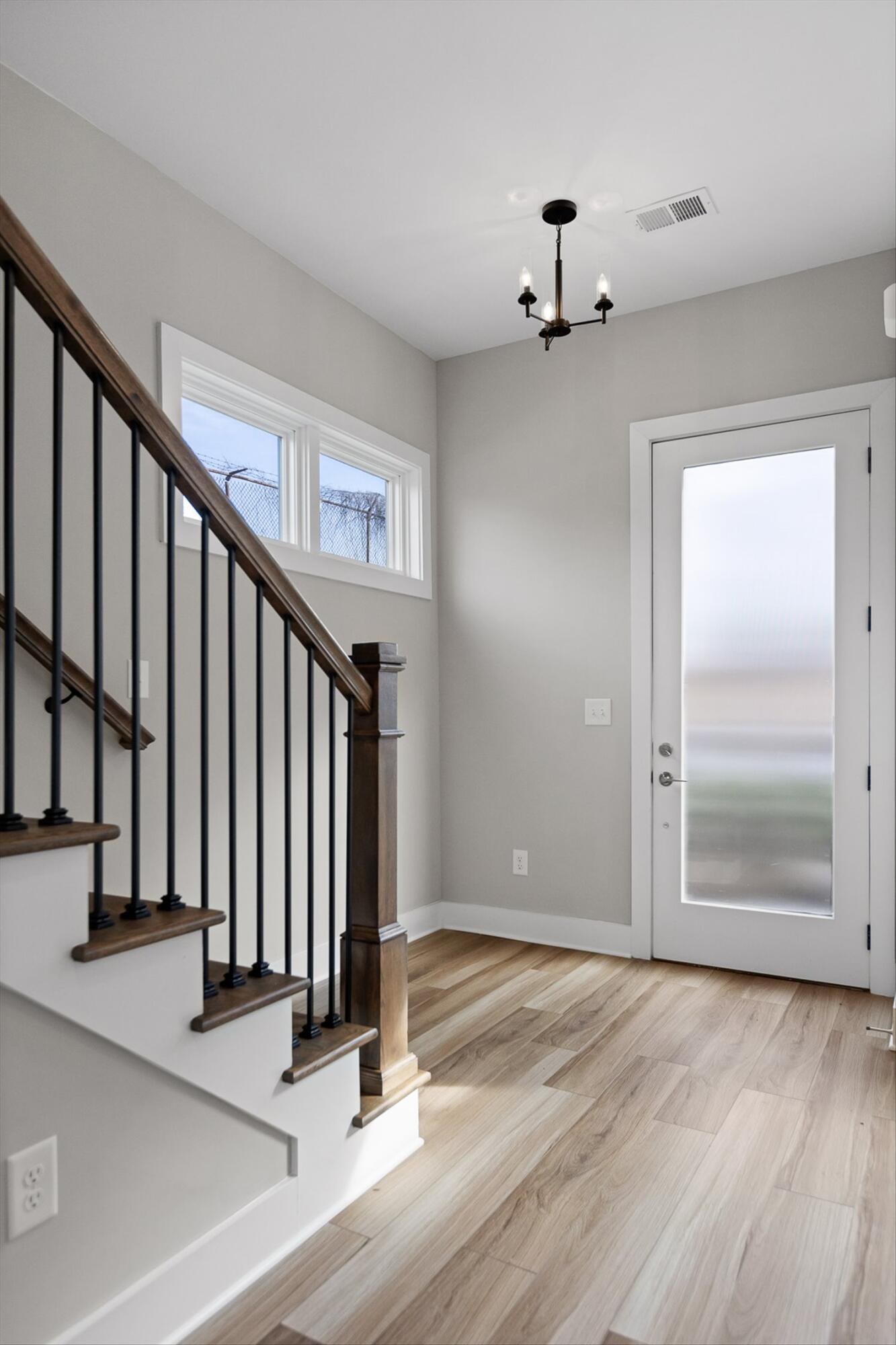 825 Burnside Place, Chattanooga, Tennessee image 10